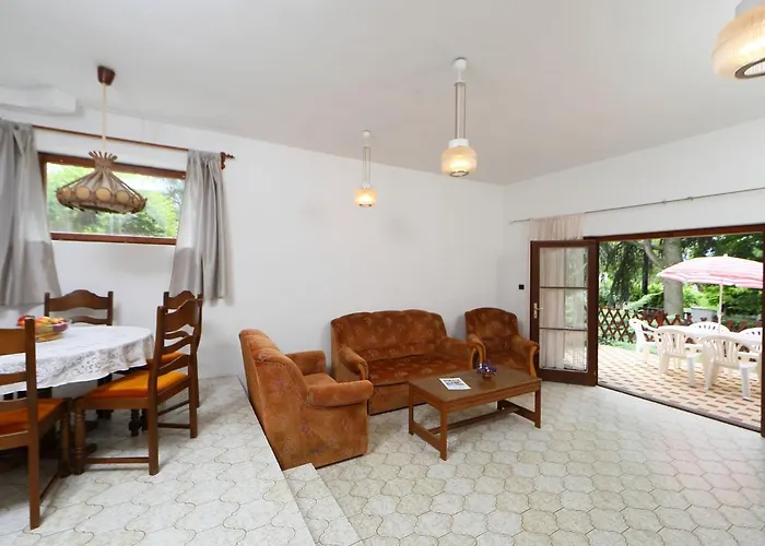 בית נופש Pinus 2 By Interhome